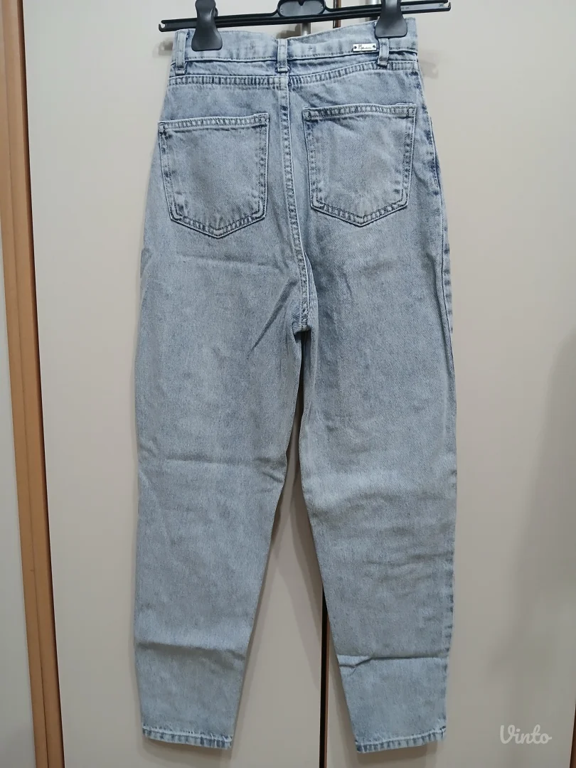 P....S.... fashion jeans