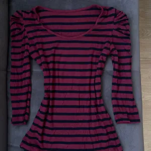 Majica na duže rukave