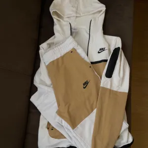 Nike - komplet trenrka