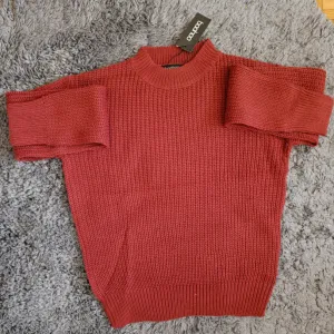 Boho bordo džemperak