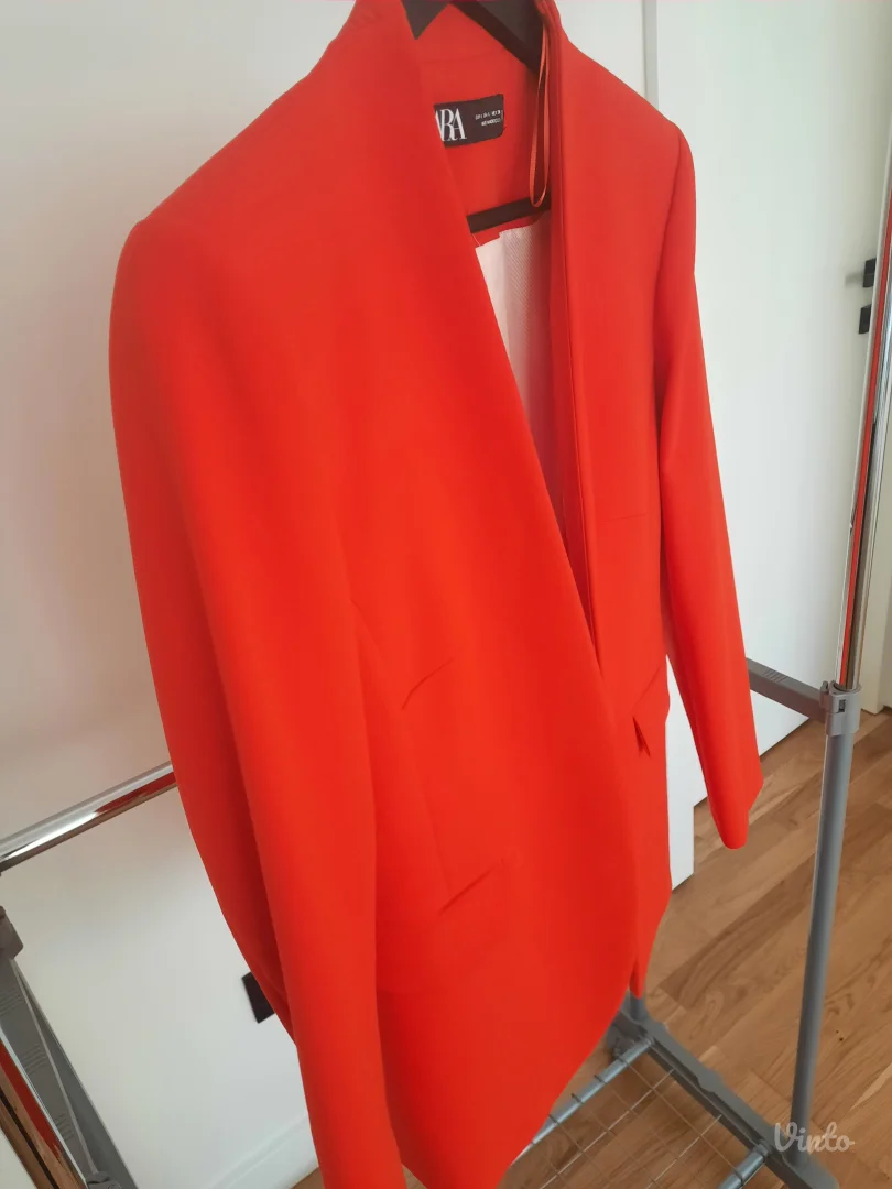 ZARA ženski sako koralne boje