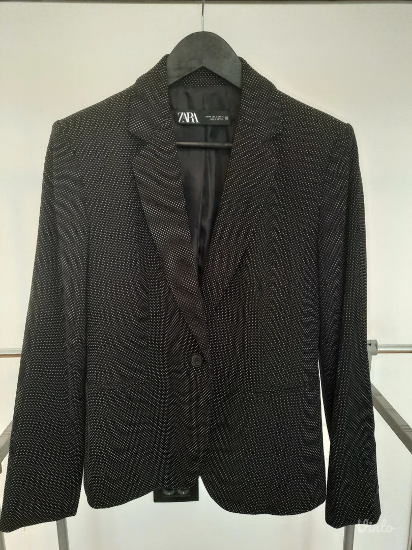 ZARA crni ženski sako na tufnice