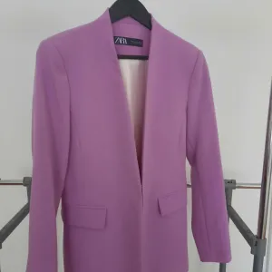 ZARA ženski sako lila boje