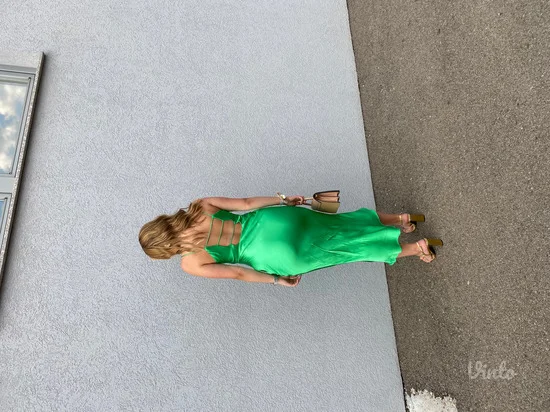 Zara zelena satenska haljina