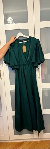Nova duga haljina butik Prestiz, sa etiketom