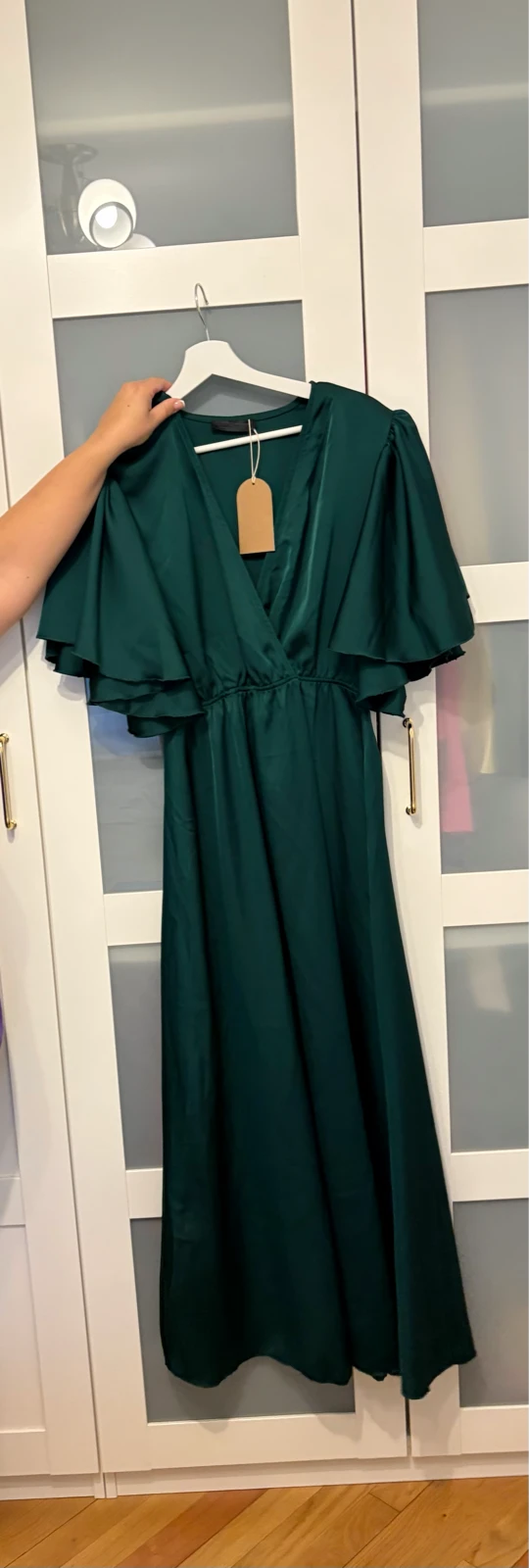 Nova duga haljina butik Prestiz, sa etiketom