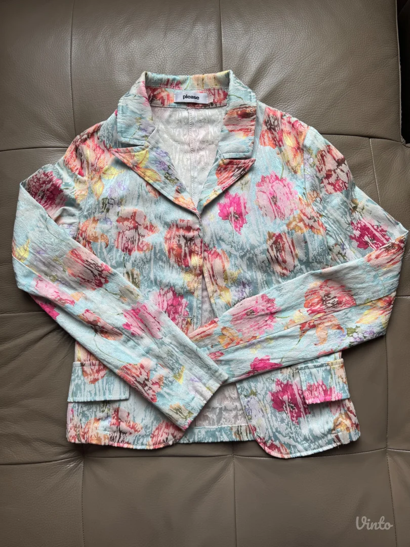 Zenski sako velicina M