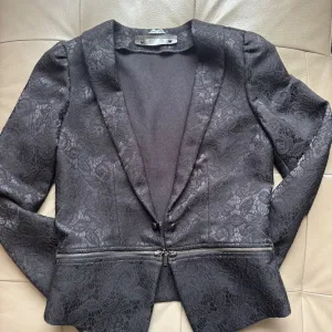 Sako zenski Ps velicina 40