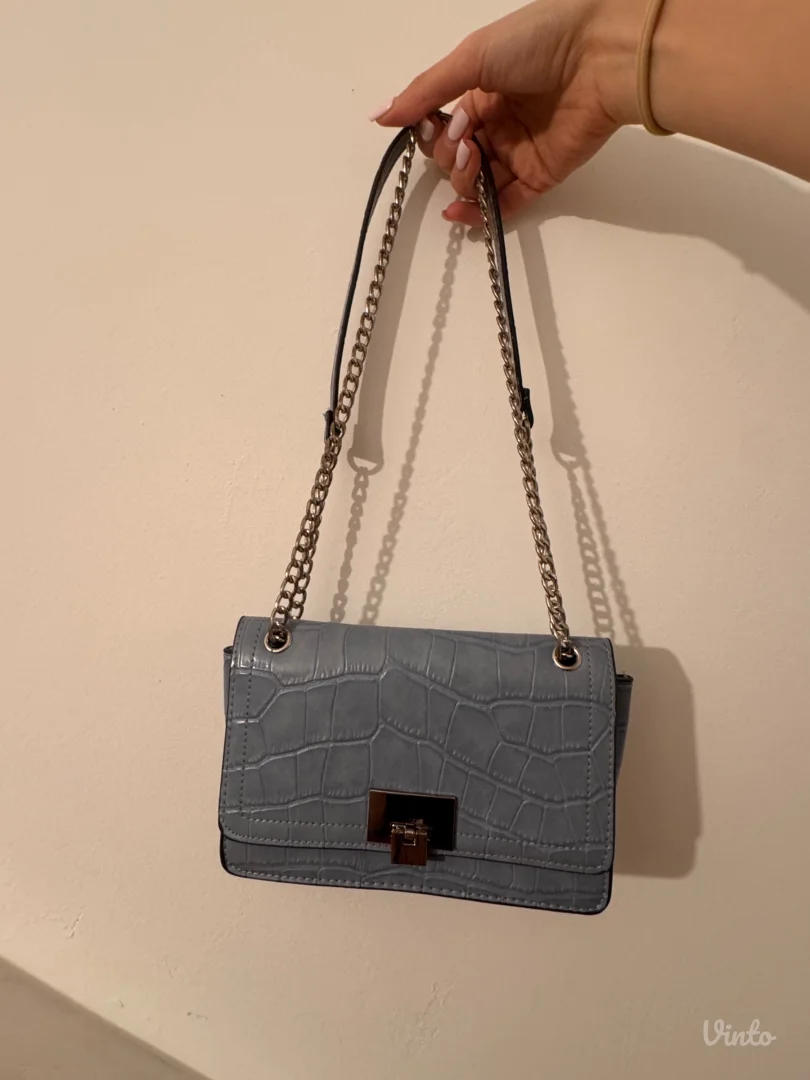 Stradivarius torbica