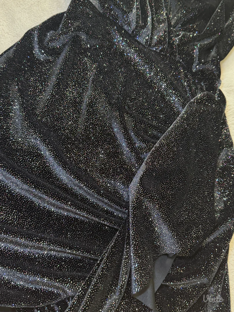 Šljokičava haljina