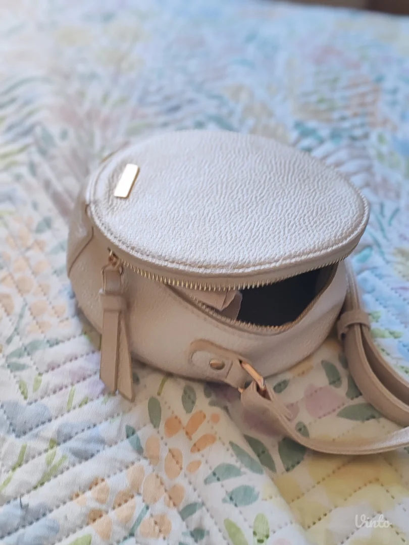 Okrugla bež torbica – Opposite Milano