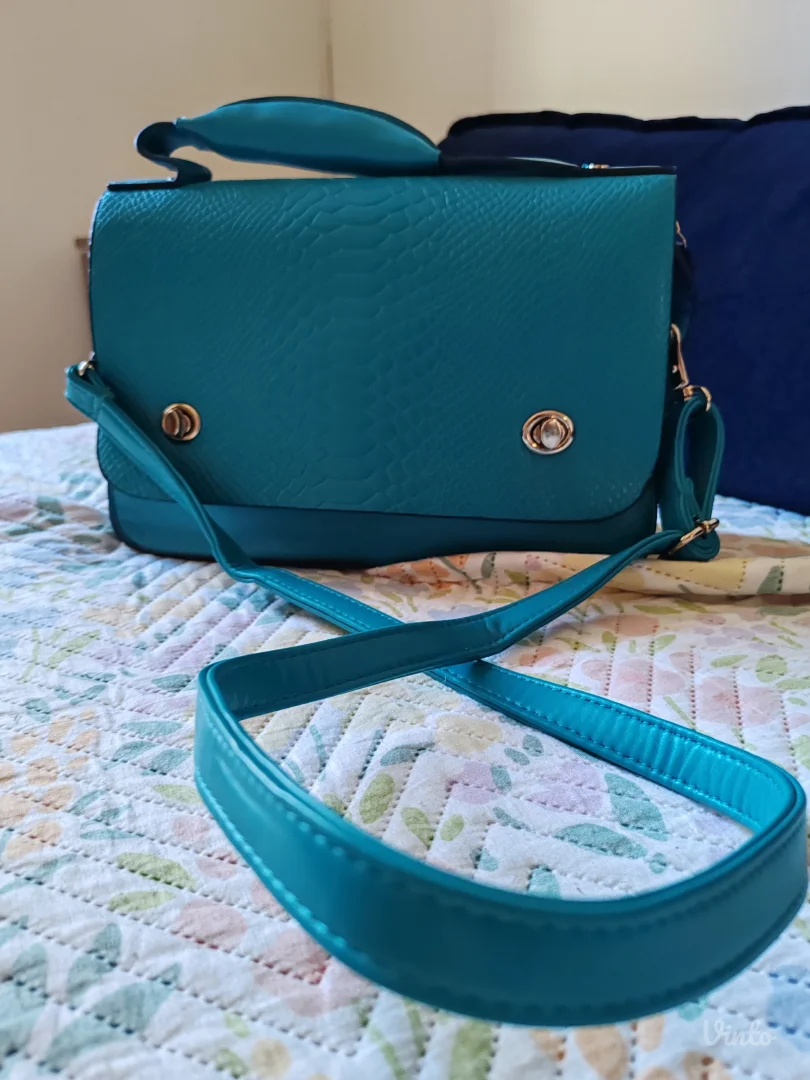 Tirkizna ženska torba sa dugim kaišem