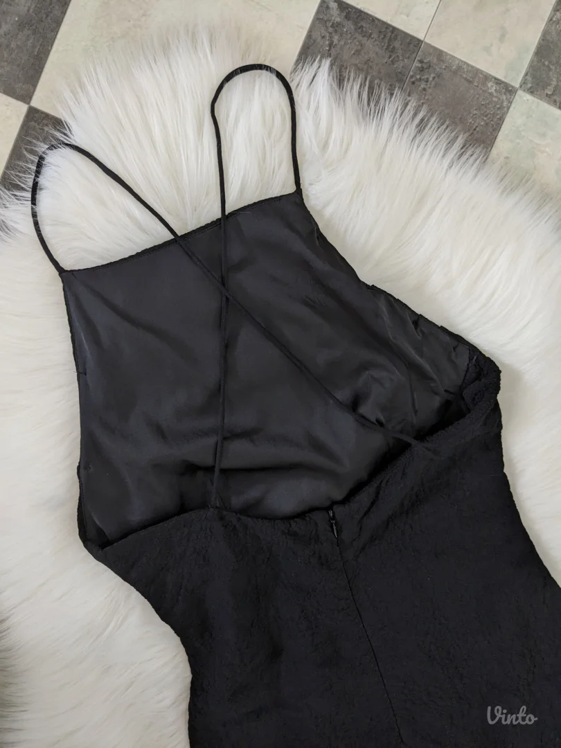 Zara drapirana haljinica Novo