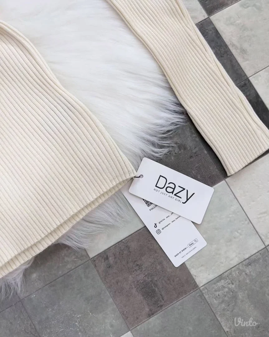 Shein/Dazy Knit bluzica