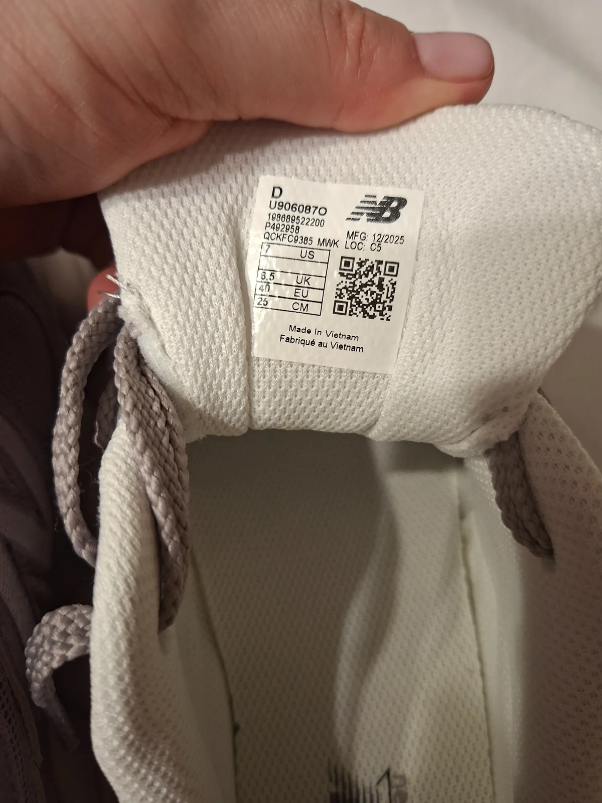 New Balance 9060 ORIGINAL, NOVO, NENOŠENO