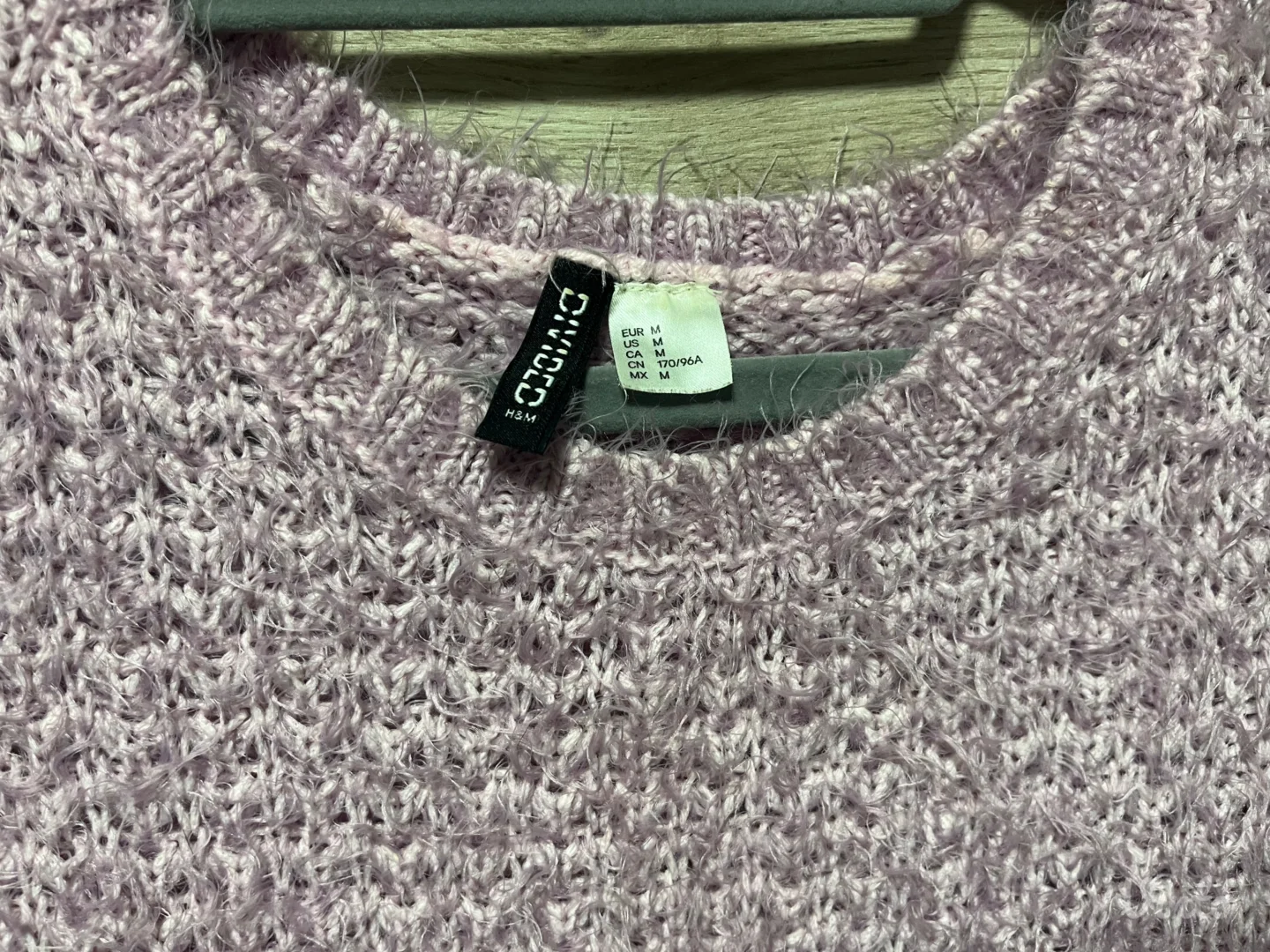 H&M - ženski džemper 💜