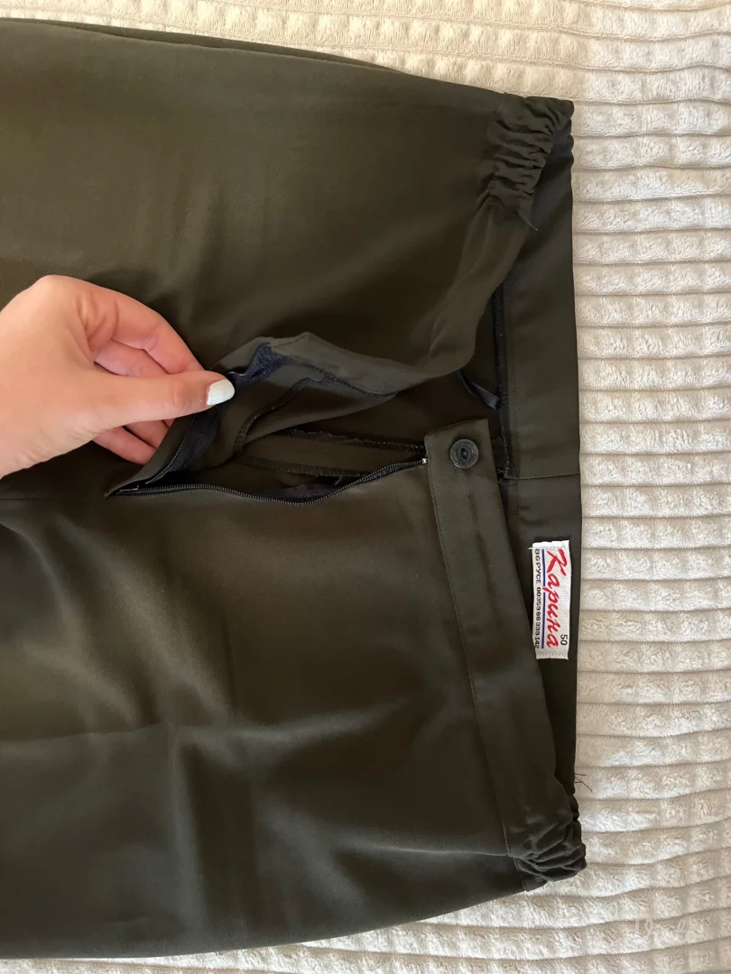 Elegantan ženski komplet - sako i pantalone