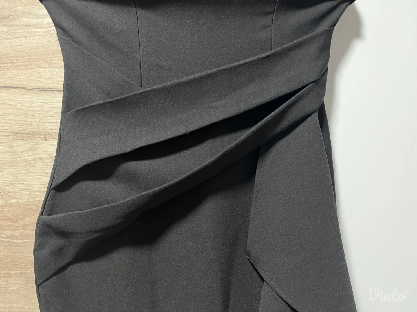 Crna elegantna haljina