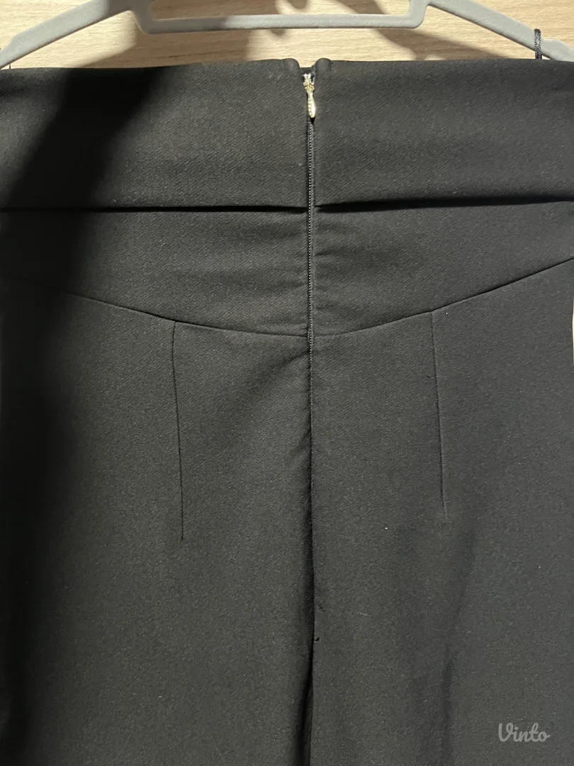 Crna elegantna haljina