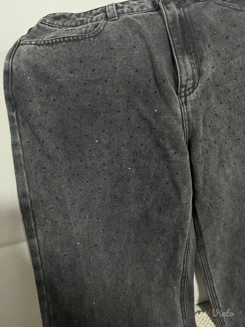 Sinsay - ženske farmerke sa cirkonima