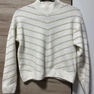 Ženski džemper 🤍