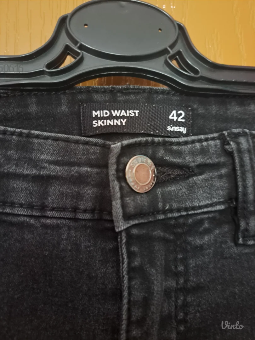 sinsey crne farmerke