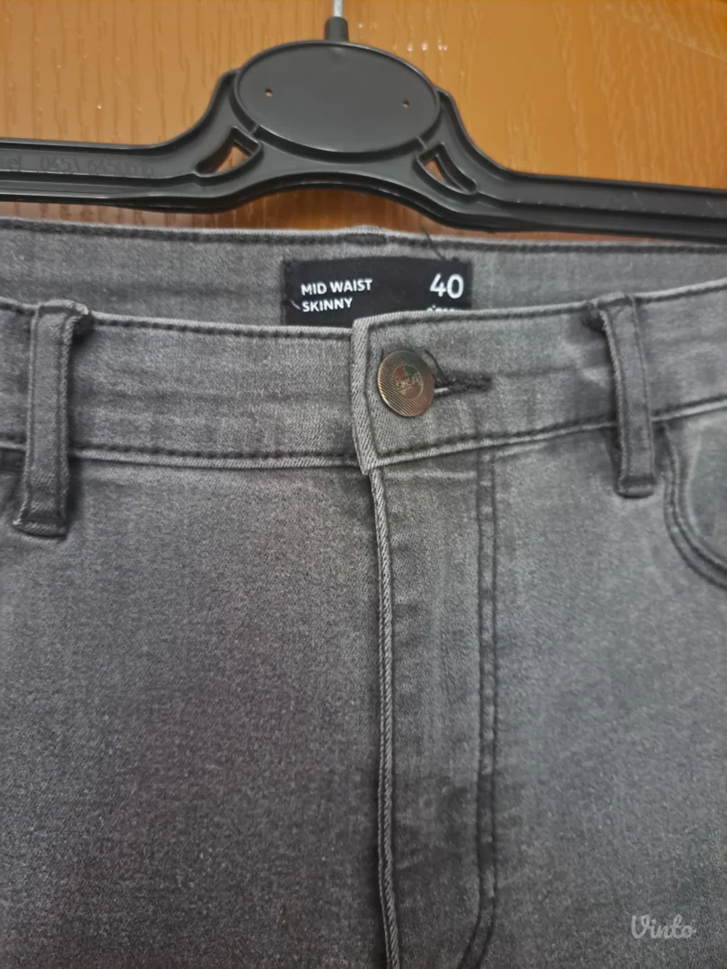 Sinsey-farmerke zenske