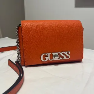 guess torbica