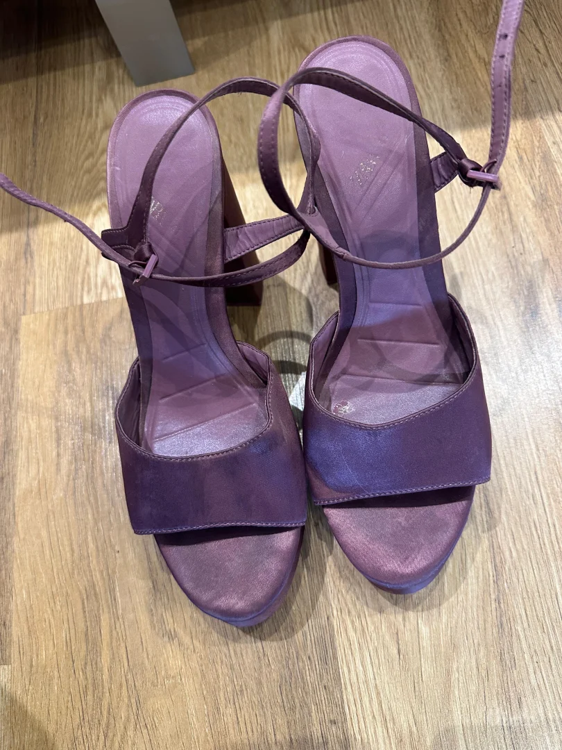 Zara ljubicaste sandale