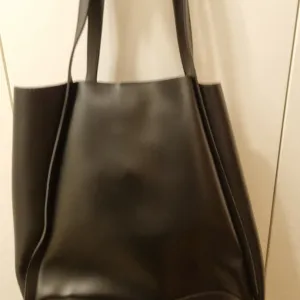 Tote crna torba eko koza