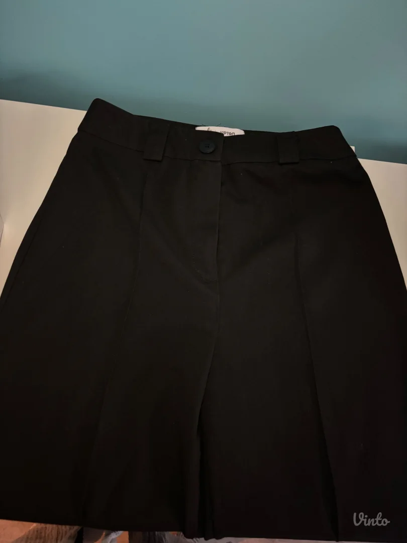 Crne pantalone na ivicu, dublji struk – KOTON, vel. 36