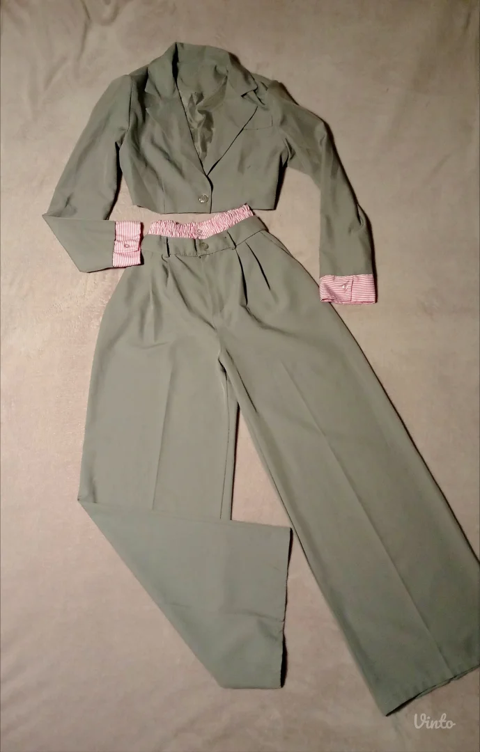 Komplet sako i pantalone