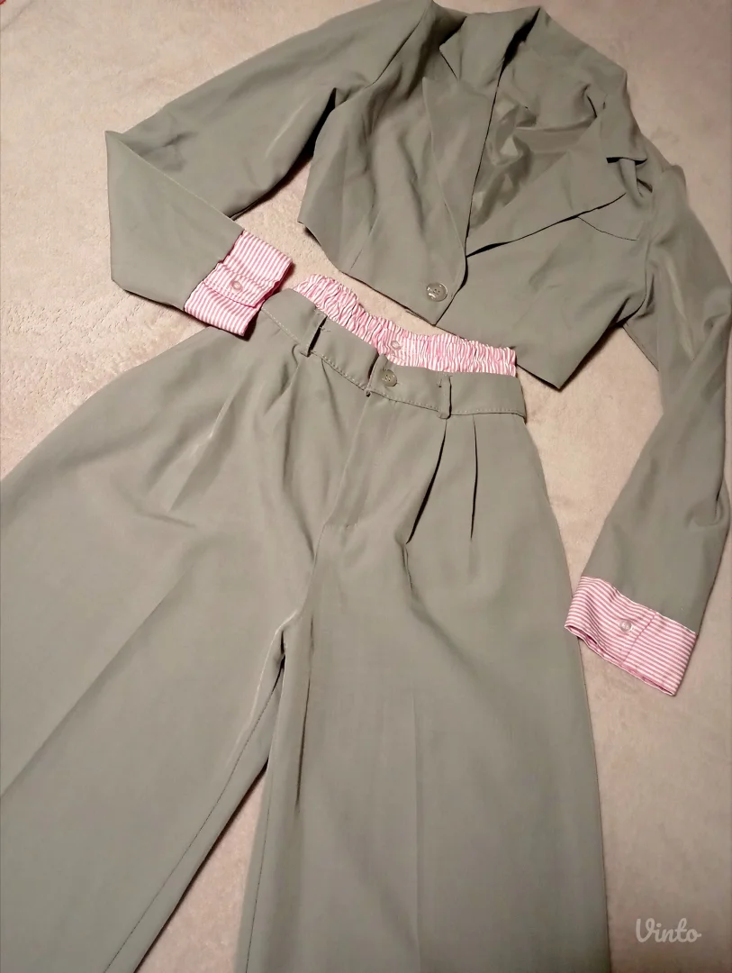 Komplet sako i pantalone