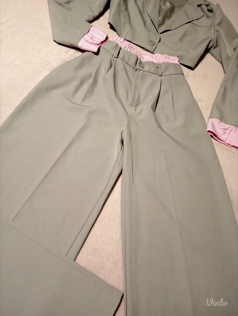 Komplet sako i pantalone