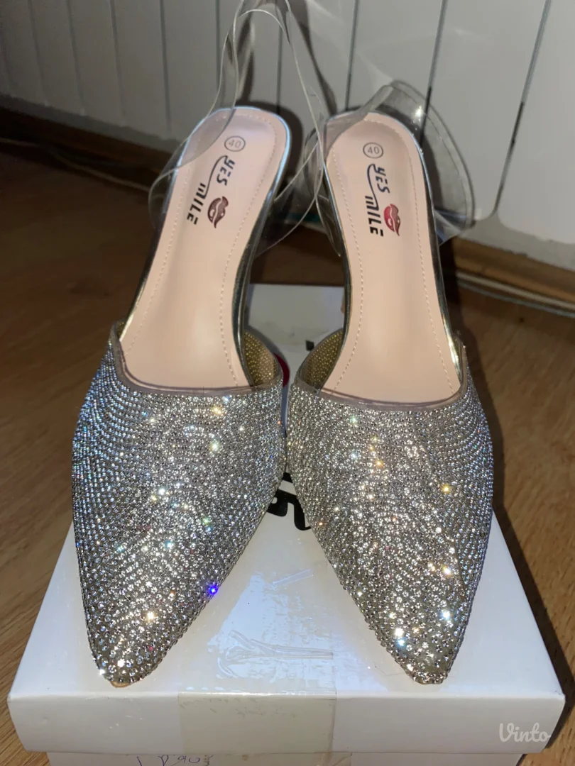 Zlatne sandale (broj 40)