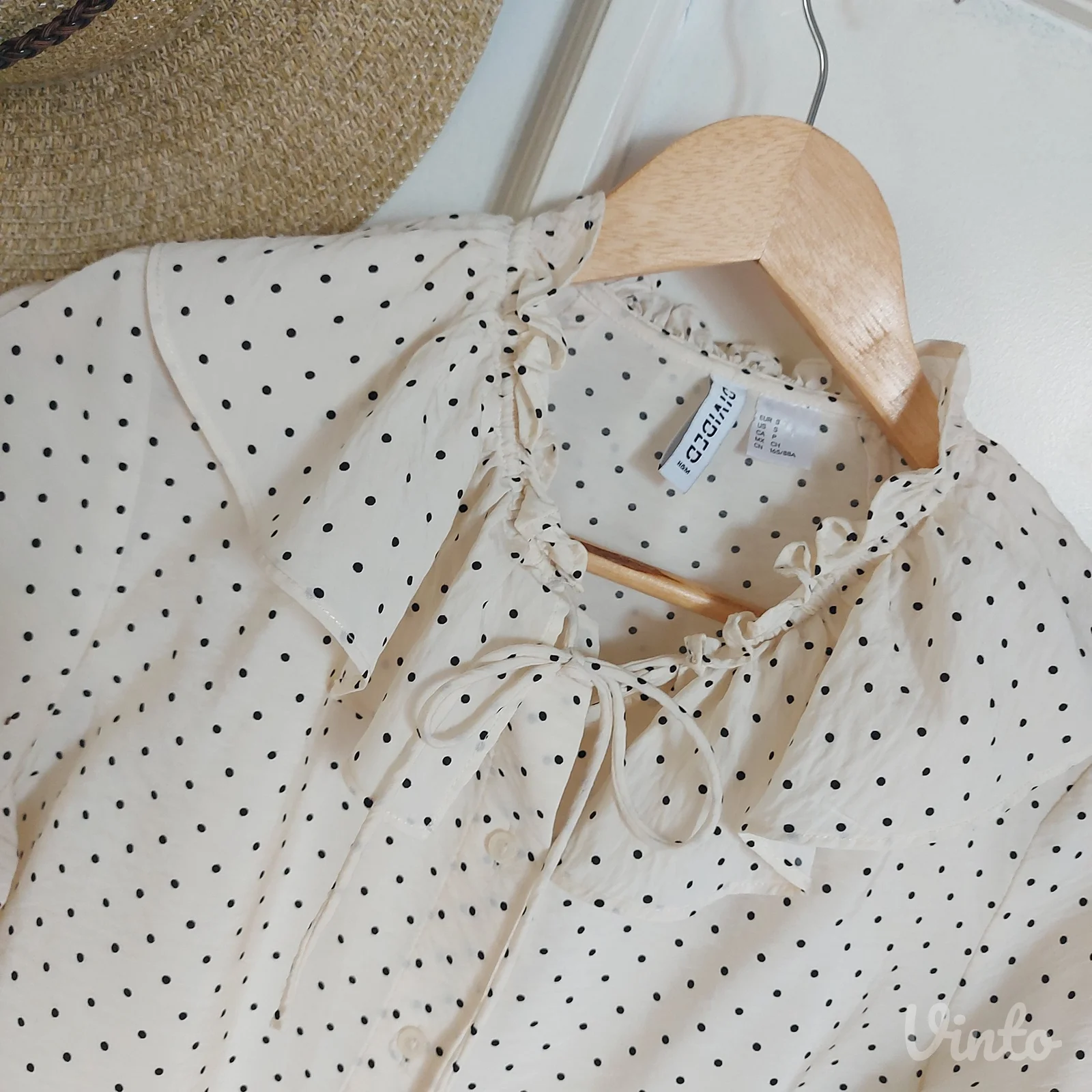 Nova H&M tufnasta košulja sa karner kragnom
