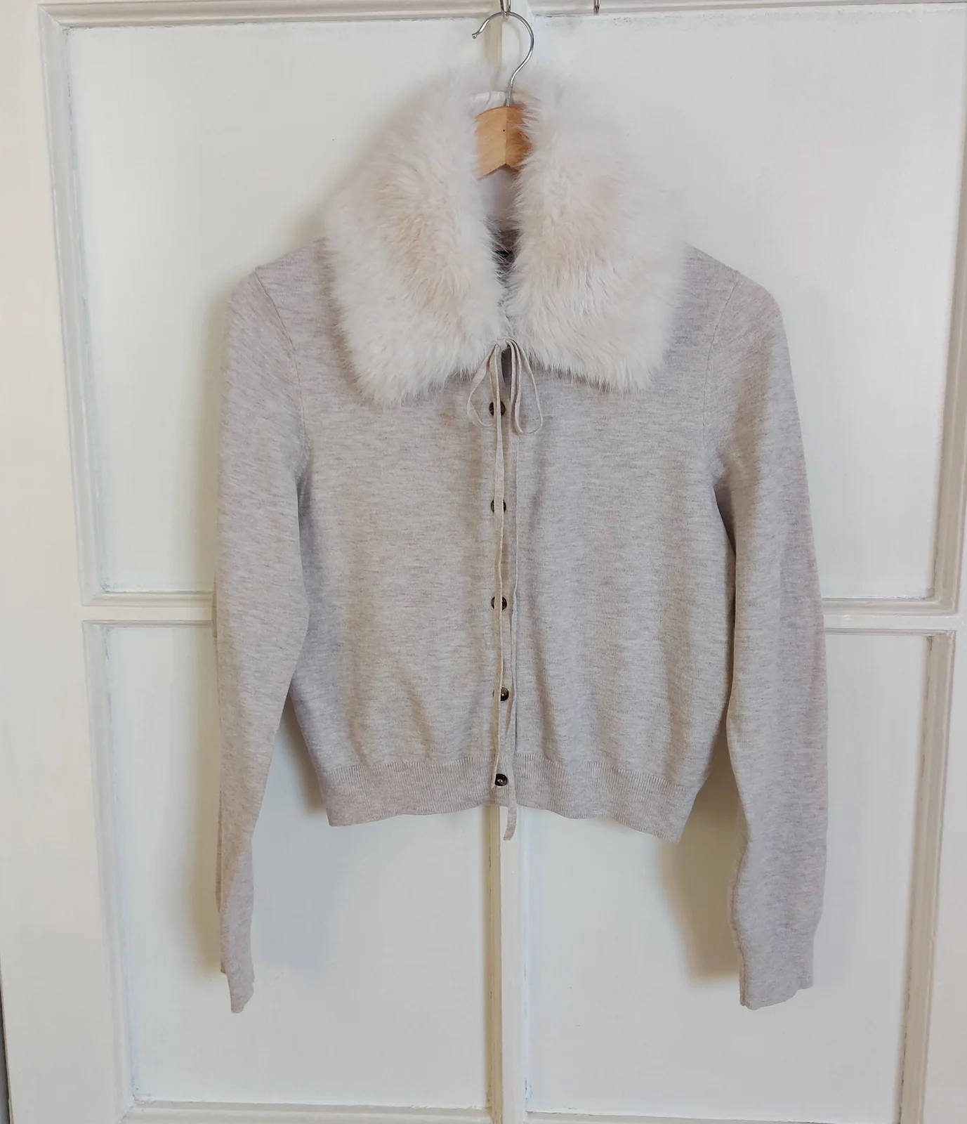H&M kardigan sa kaznenom kragnom (odvojiva) *(S)