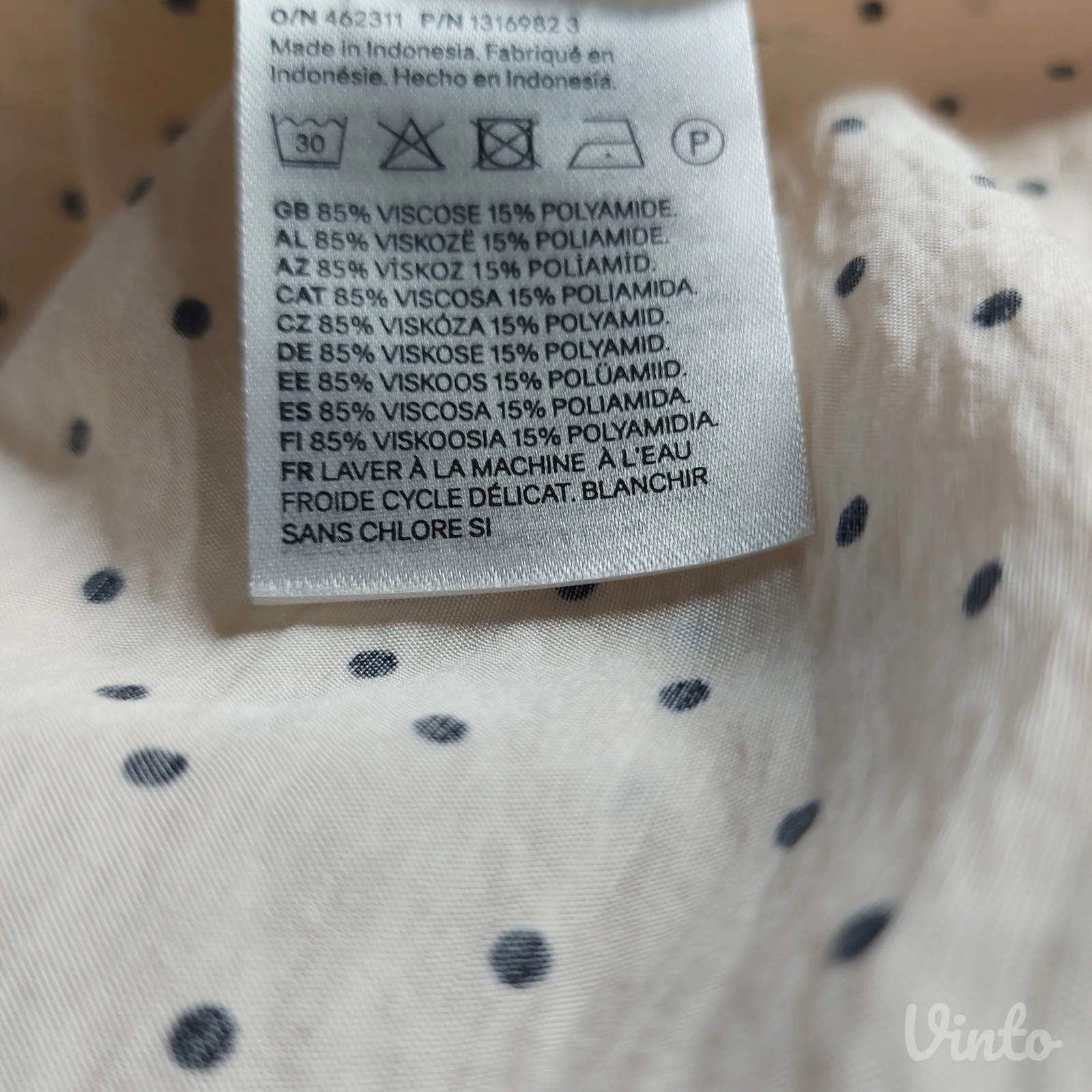 Nova H&M tufnasta košulja sa karner kragnom