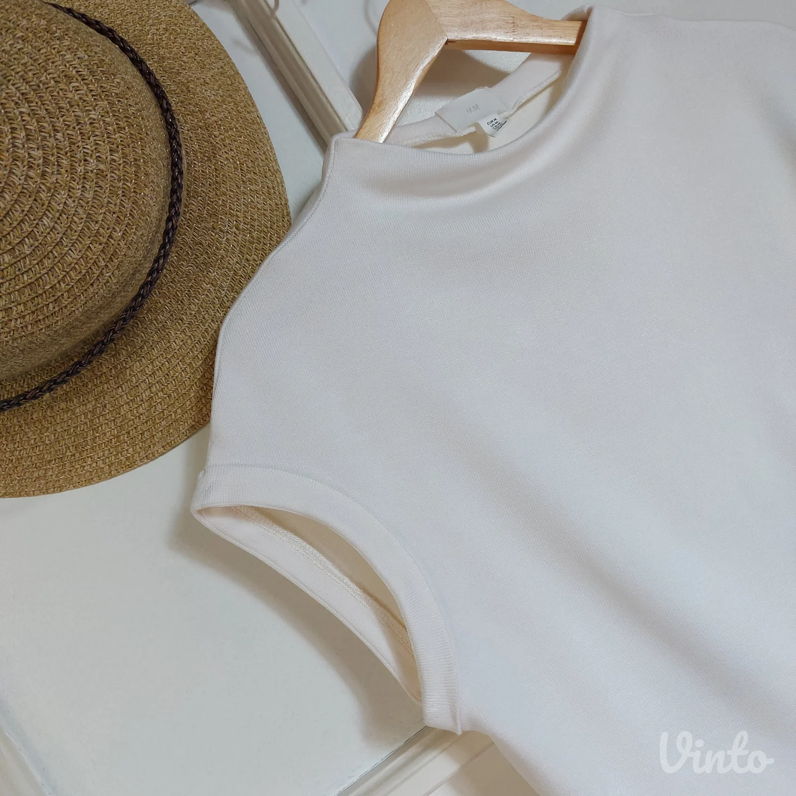 H&M Bela/Krem šišmiš končana bluza
