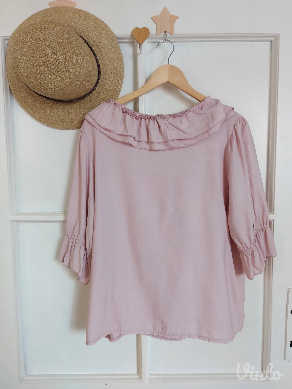Pastel roze bluza sa karnerima