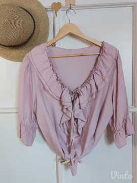 Pastel roze bluza sa karnerima