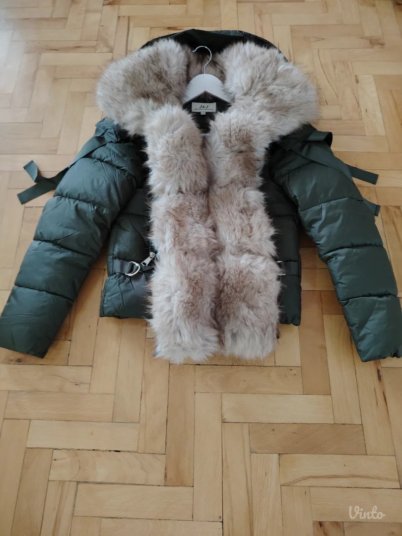 Zimska jakna sa krznom