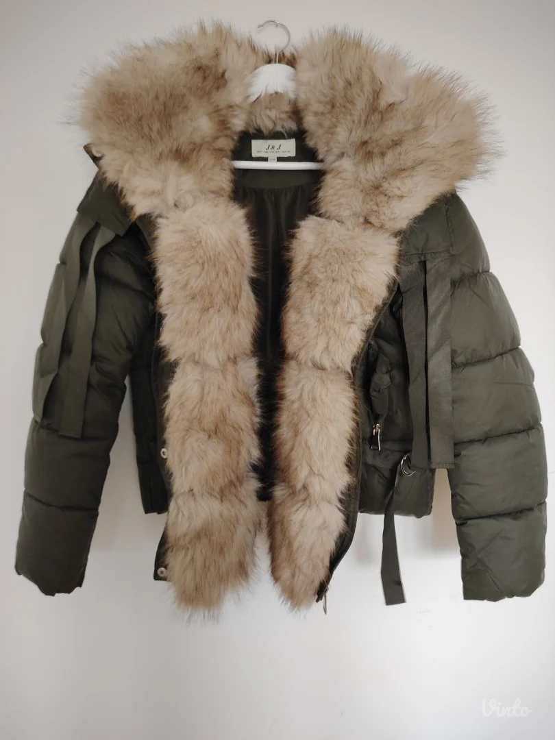 Zimska jakna sa krznom