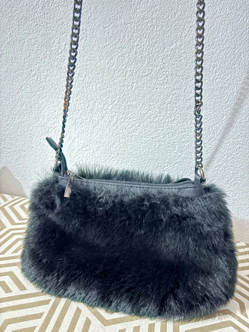 Torba od vestacke dlake