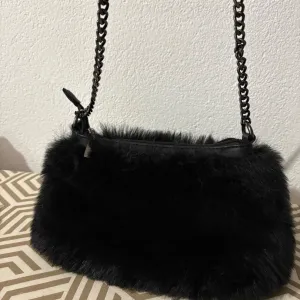 Torba od vestacke dlake