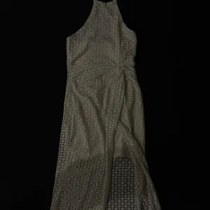 Bershka duga haljina