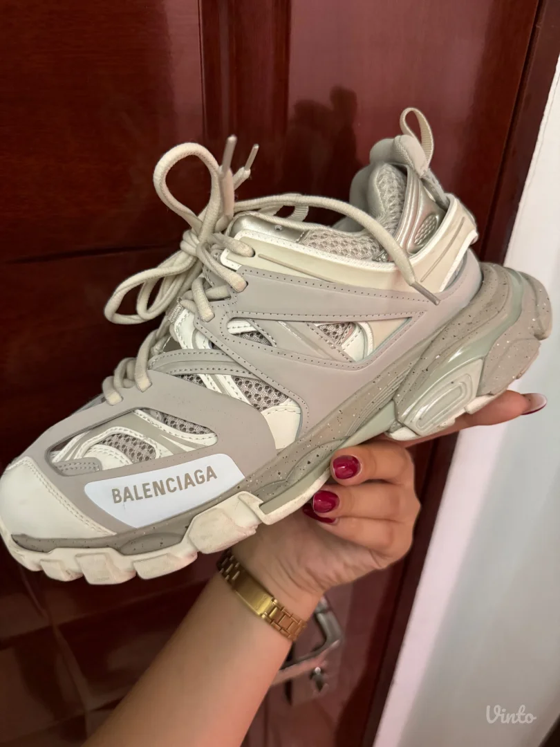 Balenciaga track