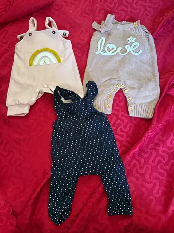 Pantalone sa tregerima