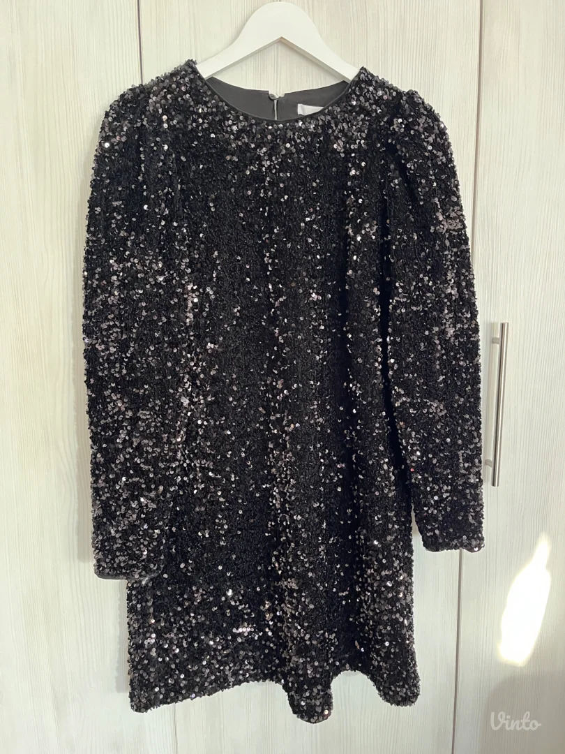H&M haljina sa šljokicama