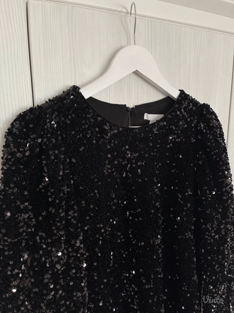 H&M haljina sa šljokicama